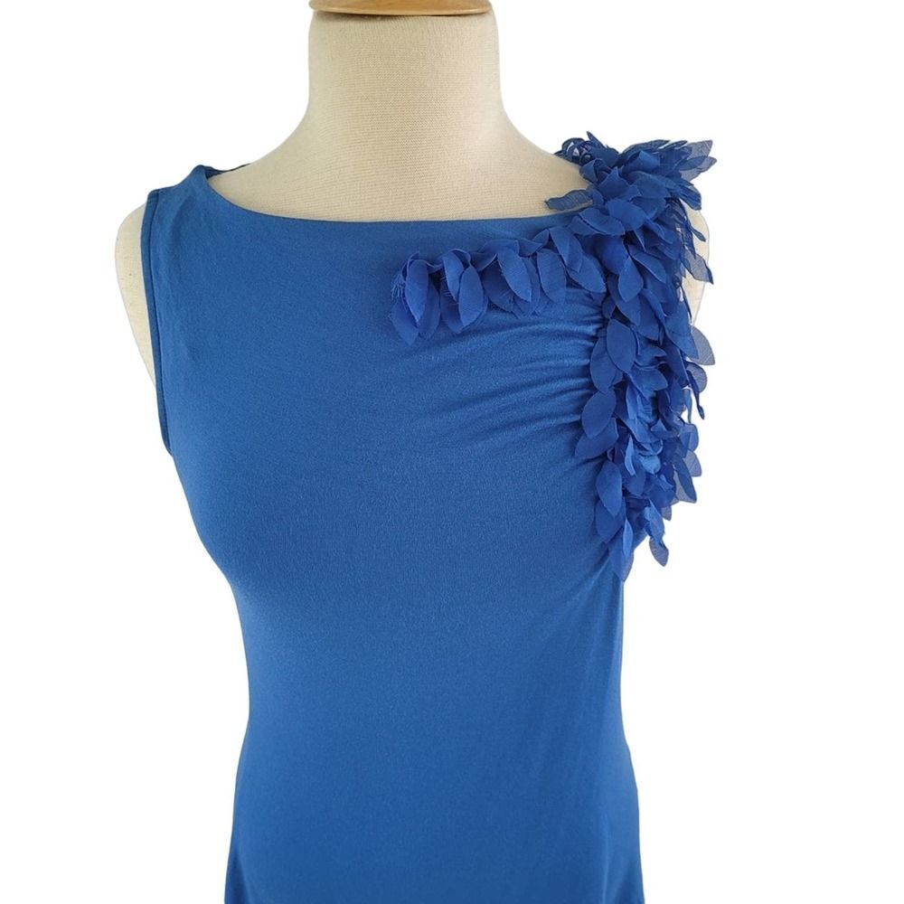 Anne Klein Blue Sleeveless Boat Neck Tank with Dimensional Shoulder Detail SZ M